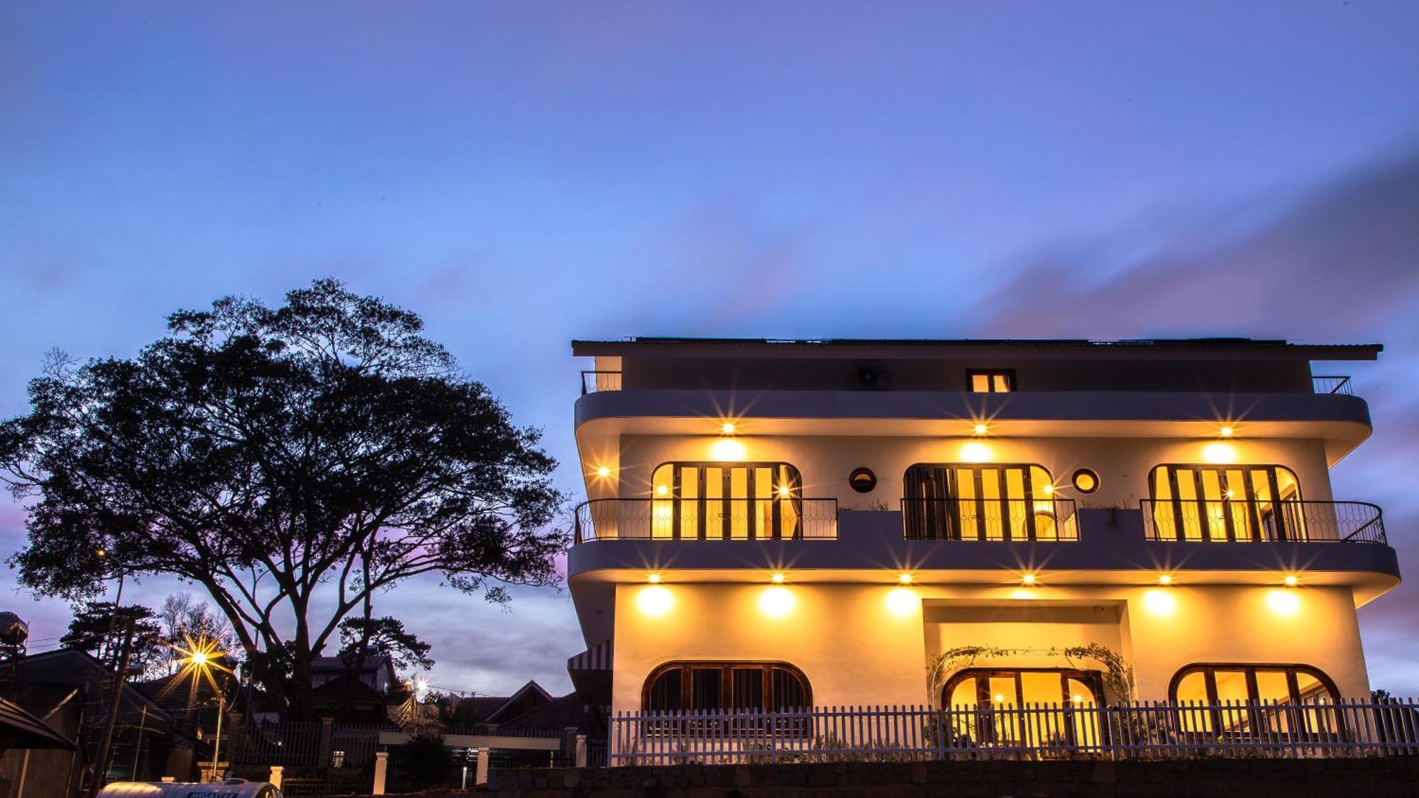 He Maison Boutique Stay & Cafe ดาลัด ภายนอก รูปภาพ